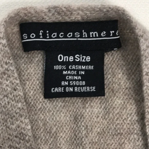 NWOT SOFIA CASHMERE Colorblock Asymmetrical Cashmere Poncho
